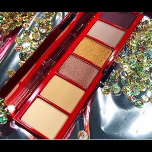 Used Patrick star Mac eyeshadow palette